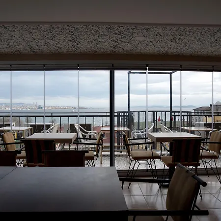 Oda ve Kahvaltı Mevlana Bazaar 3*