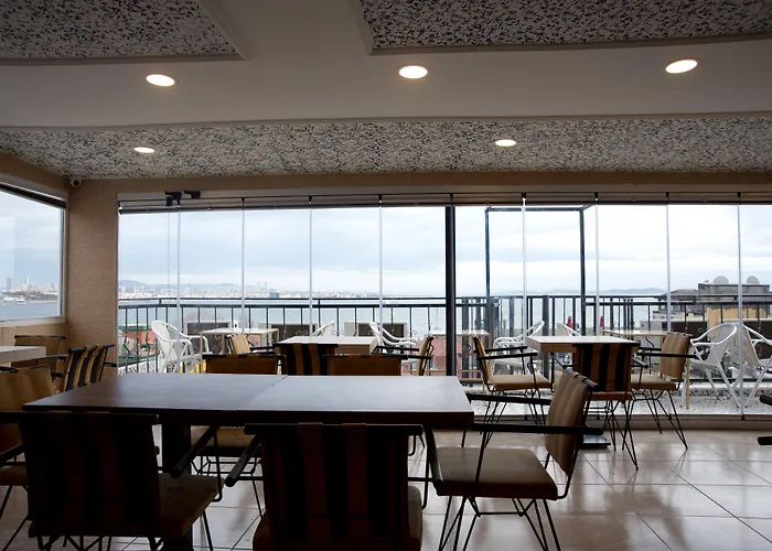 Alojamento de Acomodação e Pequeno-almoço Mevlana Bazaar Istambul